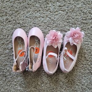 NWT size 7 girls shoes